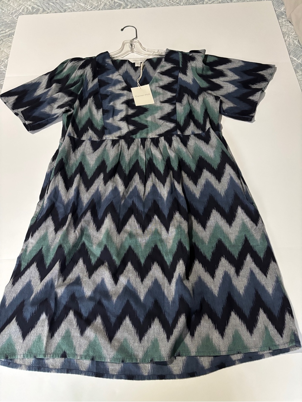Garnet Hill NWT Navy Gray Green Ikat Chevron Cotton Dress Short Sleeve - Small